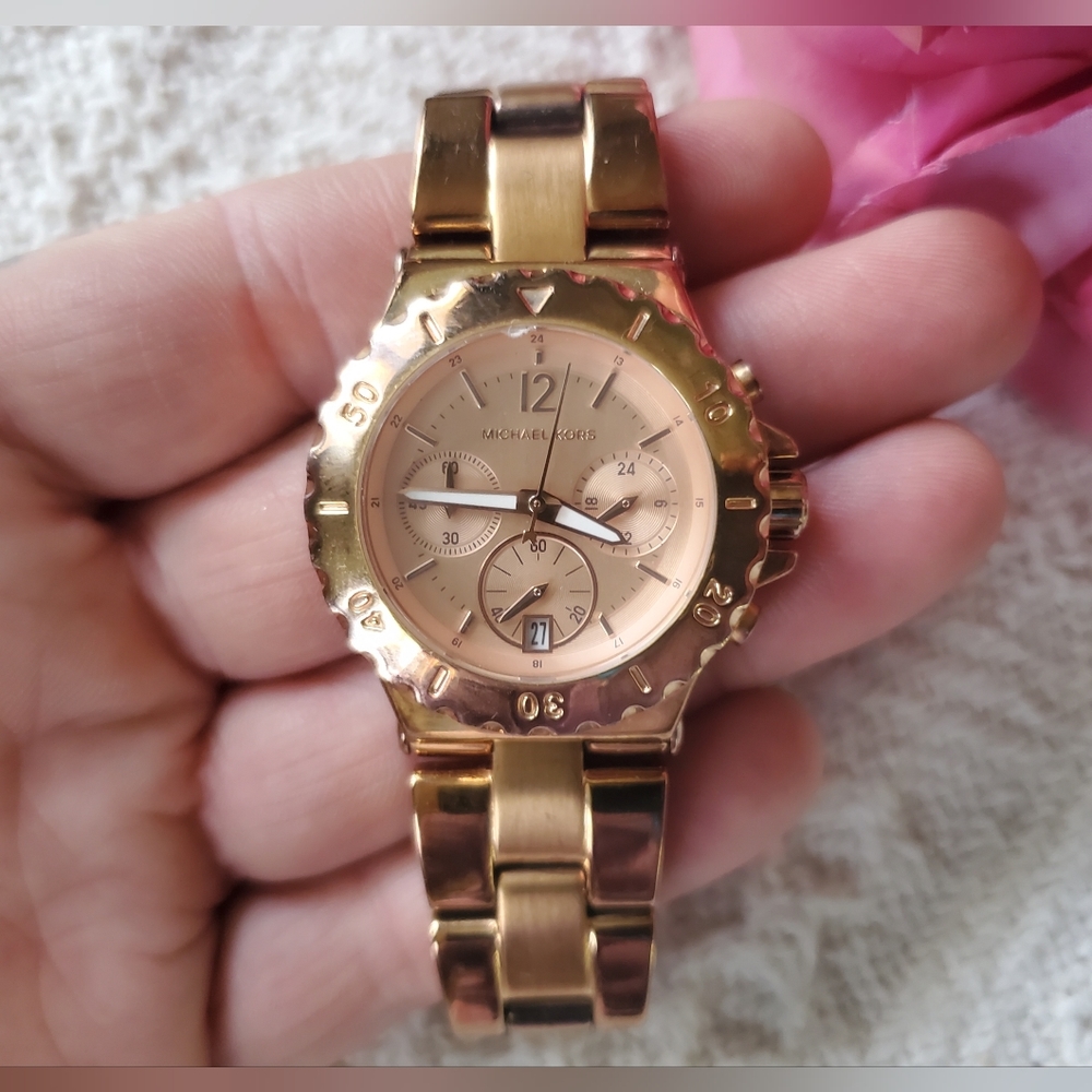 Michael Kors MK-5499 Rose Gold Dial Chronograph Women's Watch New Battery! J-493